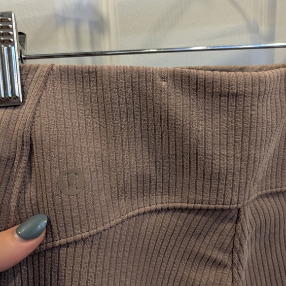 Lululemon Softstreme leggings - Picture 12 of 13